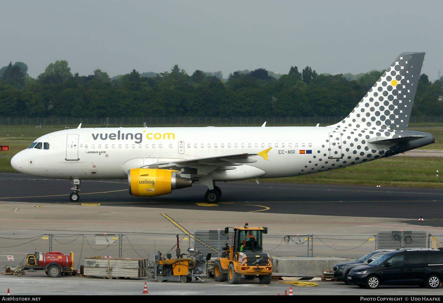Aircraft Photo of EC-MIR | Airbus A319-111 | Vueling Airlines | AirHistory.net #811078