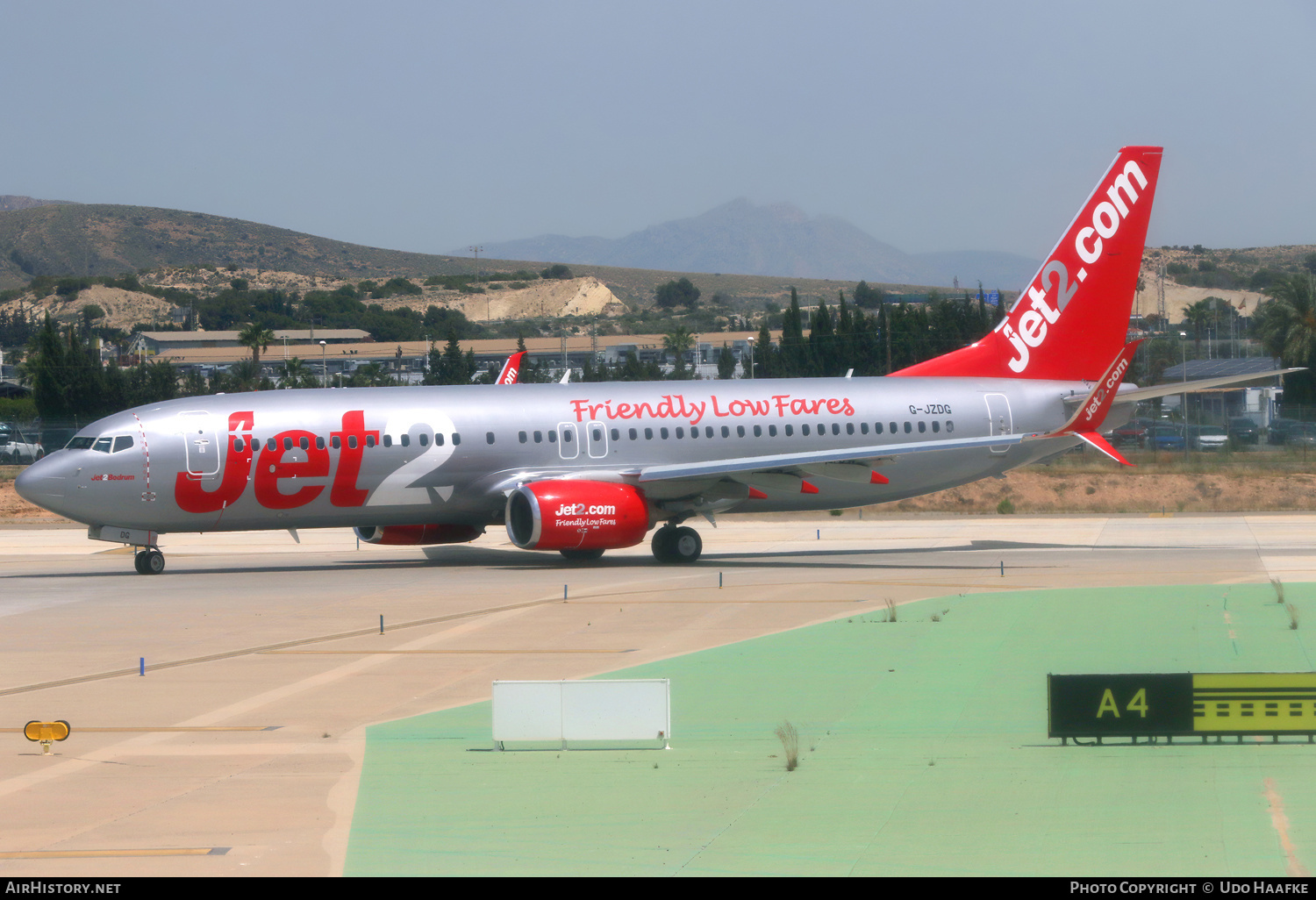 Aircraft Photo of G-JZDG | Boeing 737-8H6 | Jet2 | AirHistory.net #811082