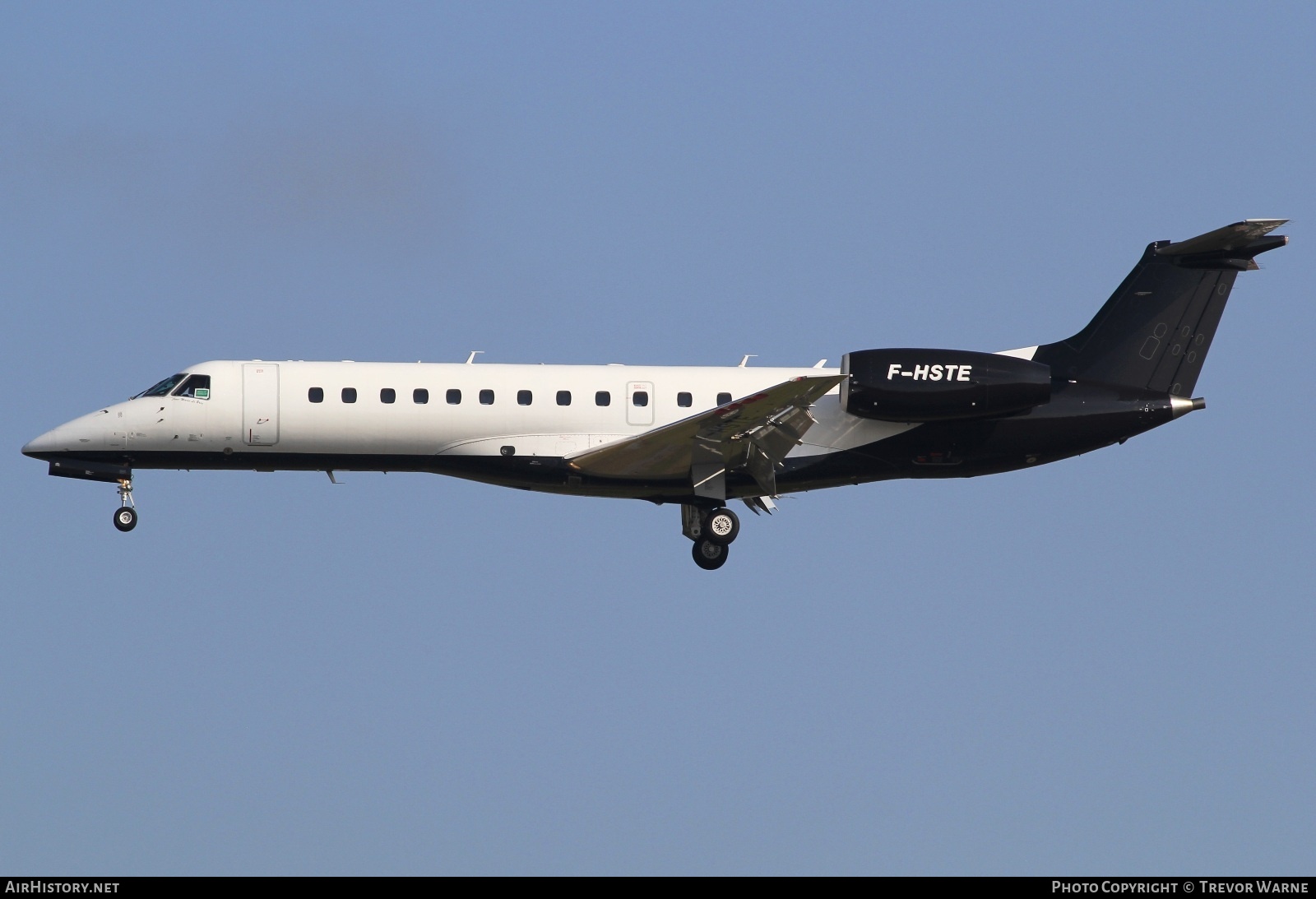 Aircraft Photo of F-HSTE | Embraer ERJ-135LR (EMB-135LR) | AirHistory.net #811088