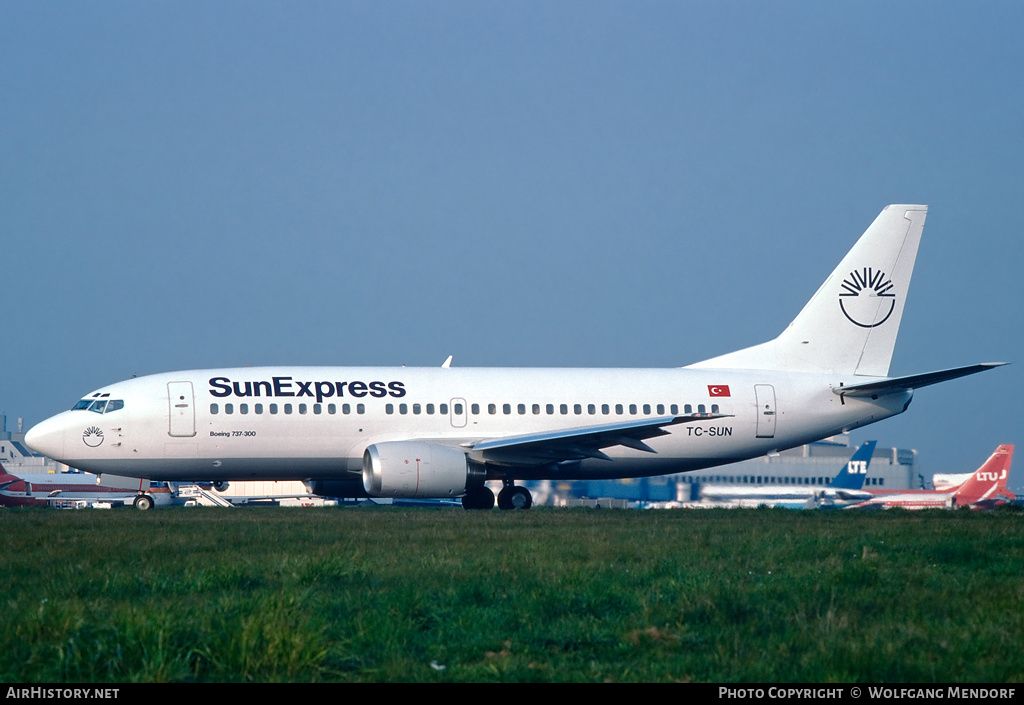 Aircraft Photo of TC-SUN | Boeing 737-3Y0 | SunExpress | AirHistory.net #811122