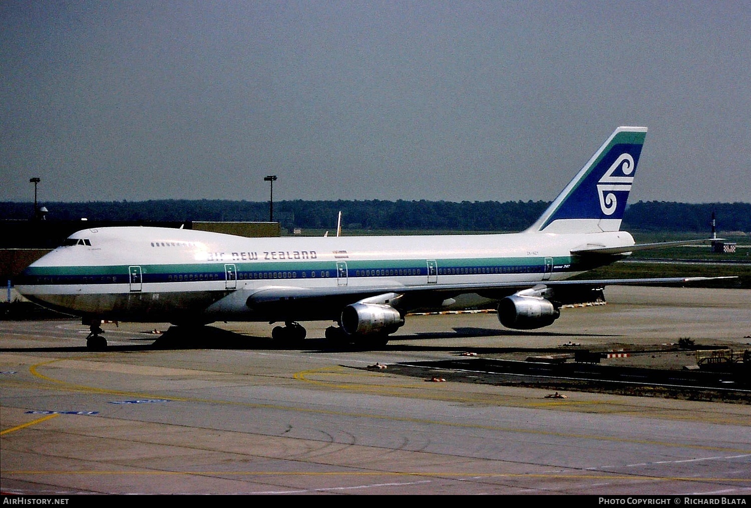 Aircraft Photo of ZK-NZY | Boeing 747-219B | Air New Zealand | AirHistory.net #811247