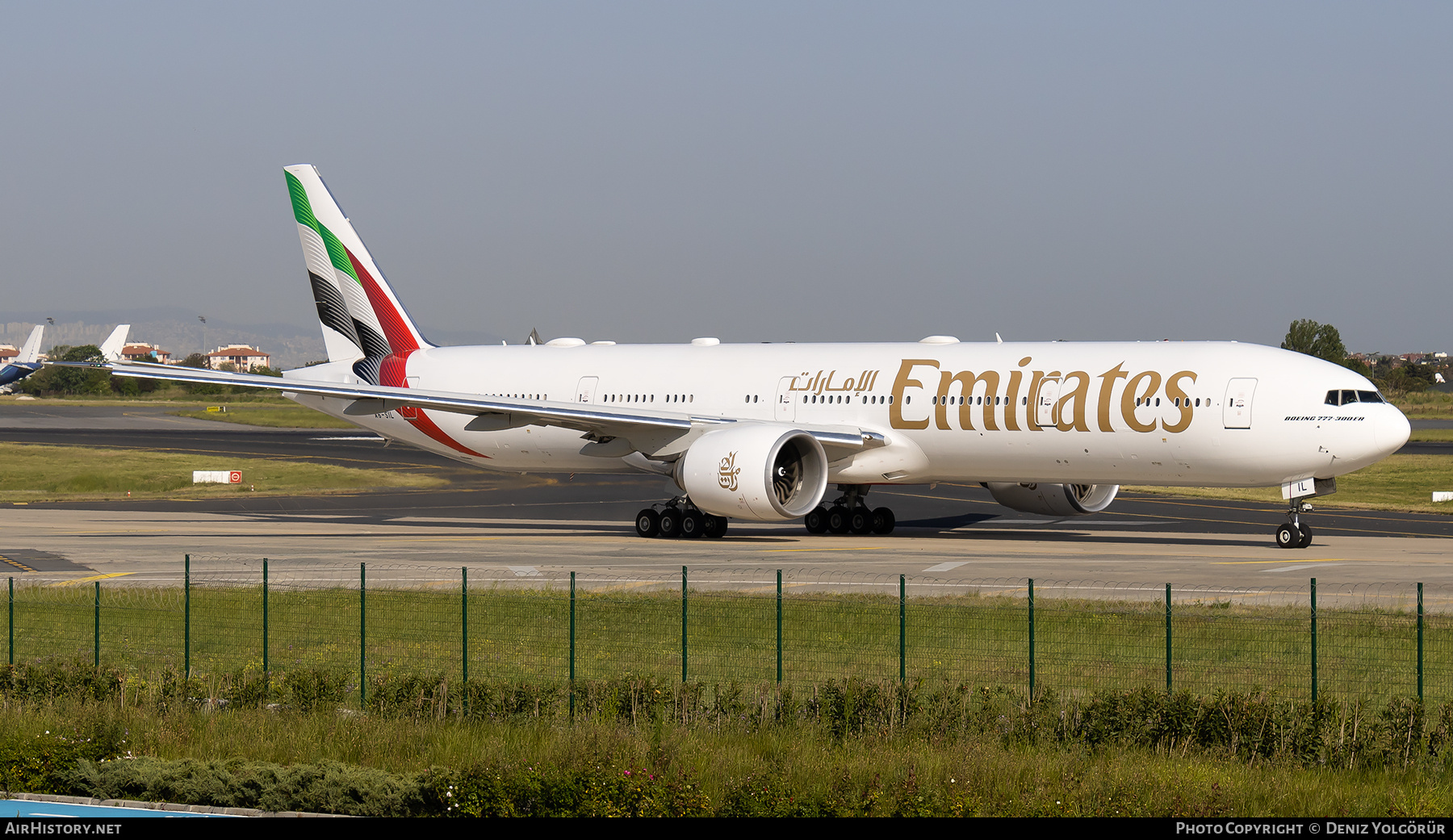 Aircraft Photo of A6-SIL | Boeing 777-35R/ER | Emirates | AirHistory.net #811254