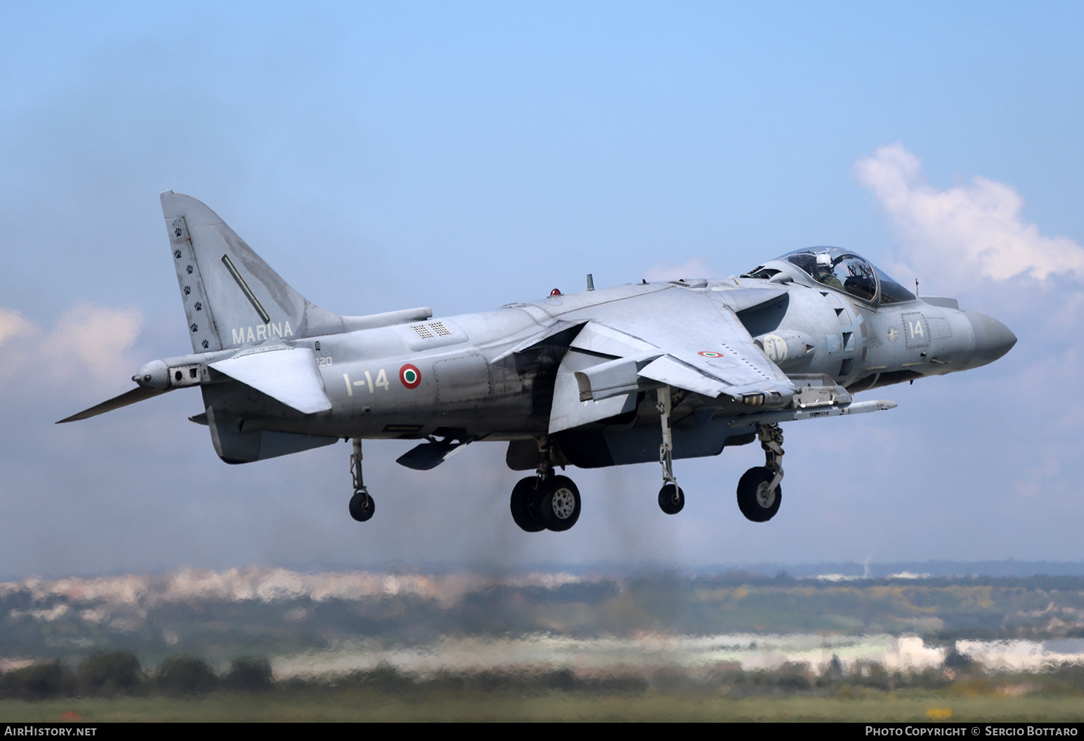 Aircraft Photo of MM7220 / 165015 | Boeing AV-8B Harrier II+ | Italy - Navy | AirHistory.net #811359