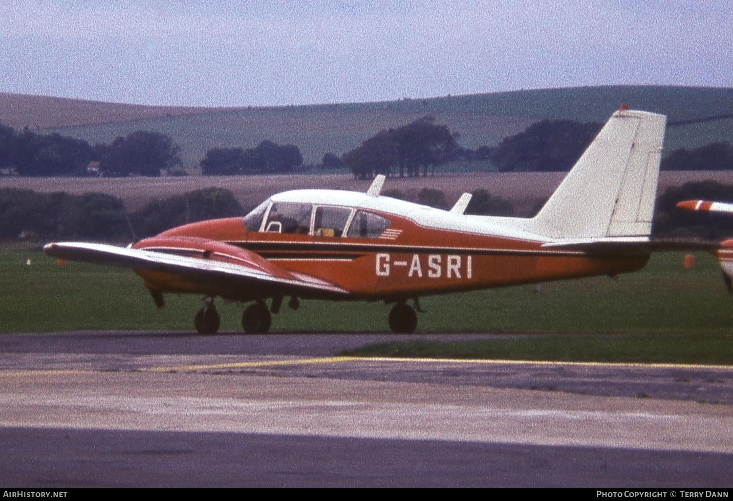 Aircraft Photo of G-ASRI | Piper PA-23-250 Aztec B | AirHistory.net #811383