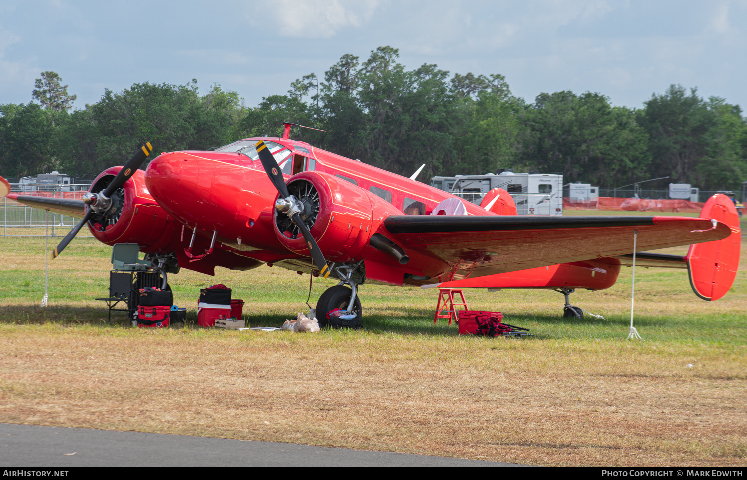 Aircraft Photo of N52DN | Beech D18S | AirHistory.net #811401