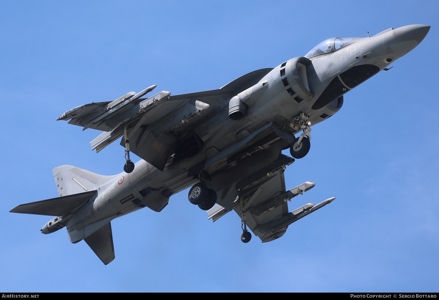 Aircraft Photo of MM7220 / 165015 | Boeing AV-8B Harrier II+ | Italy - Navy | AirHistory.net #811424