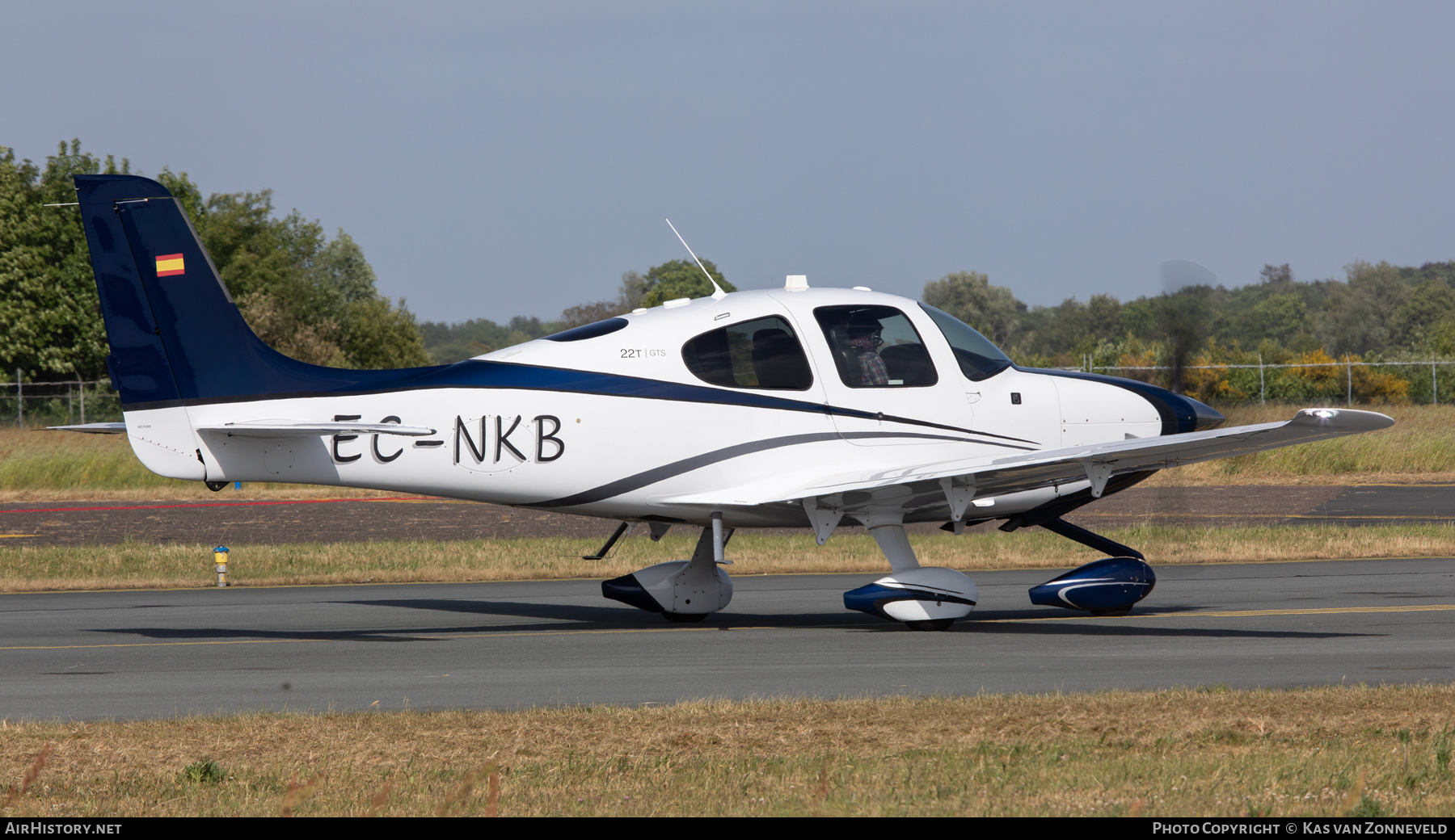 Aircraft Photo of EC-NKB | Cirrus SR-22T G5-GTS | AirHistory.net #811542