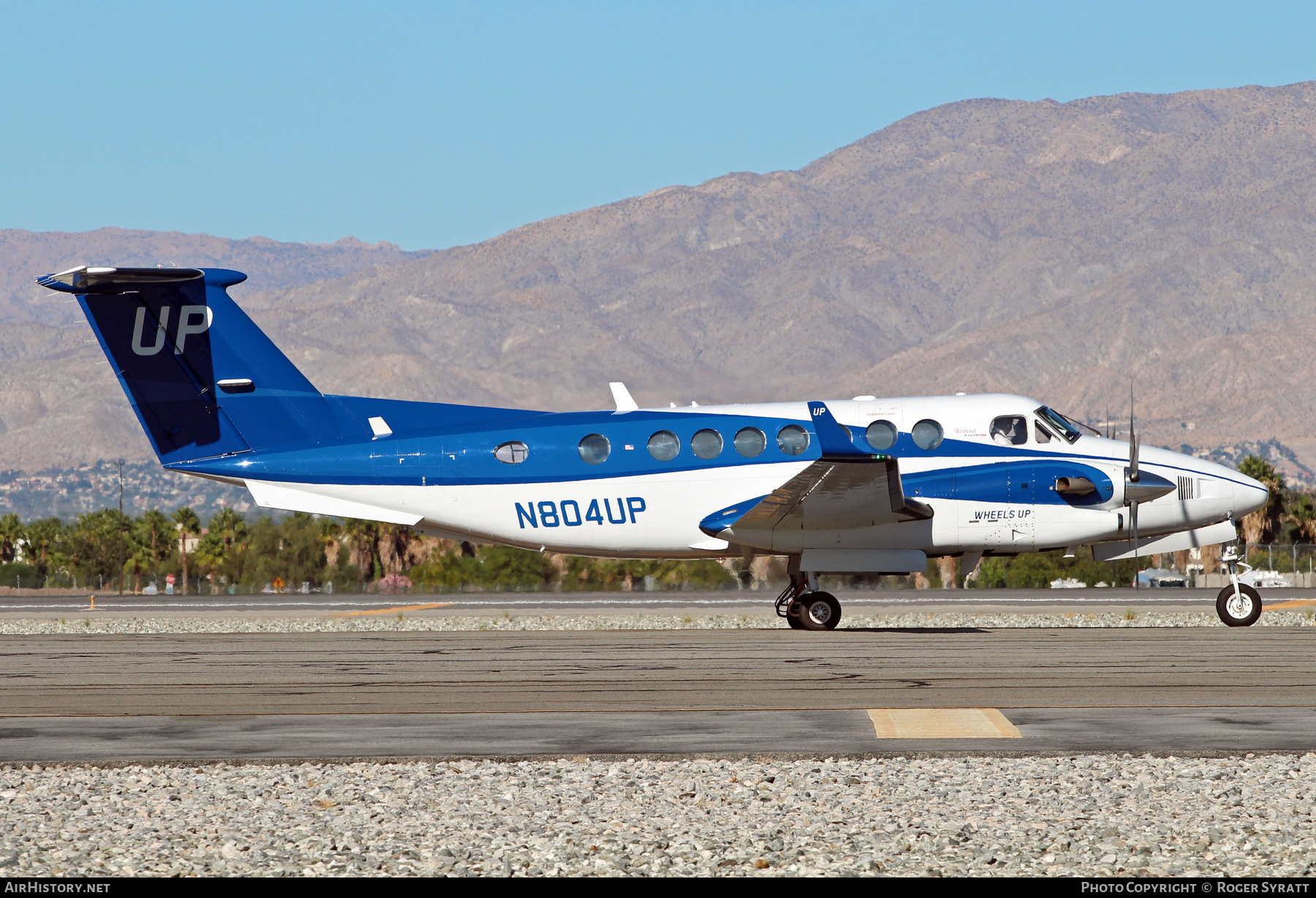 Aircraft Photo of N804UP | Beechcraft B300 Super King Air 350i | Wheels Up | AirHistory.net #811625