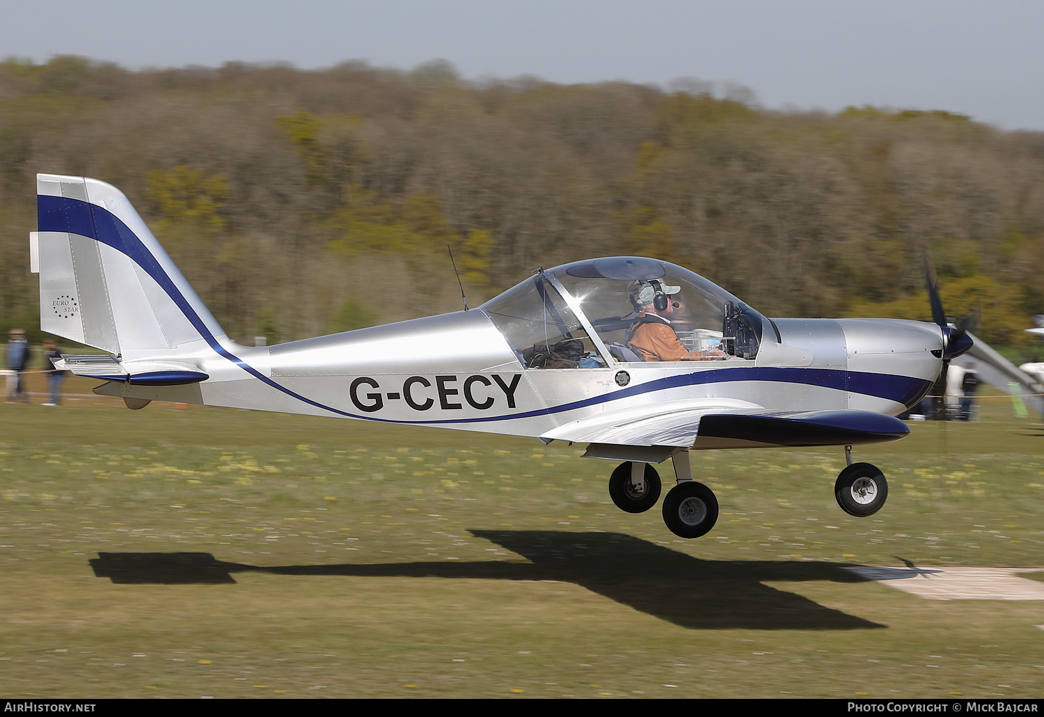 Aircraft Photo of G-CECY | Evektor-Aerotechnik EV-97 Eurostar | AirHistory.net #811835