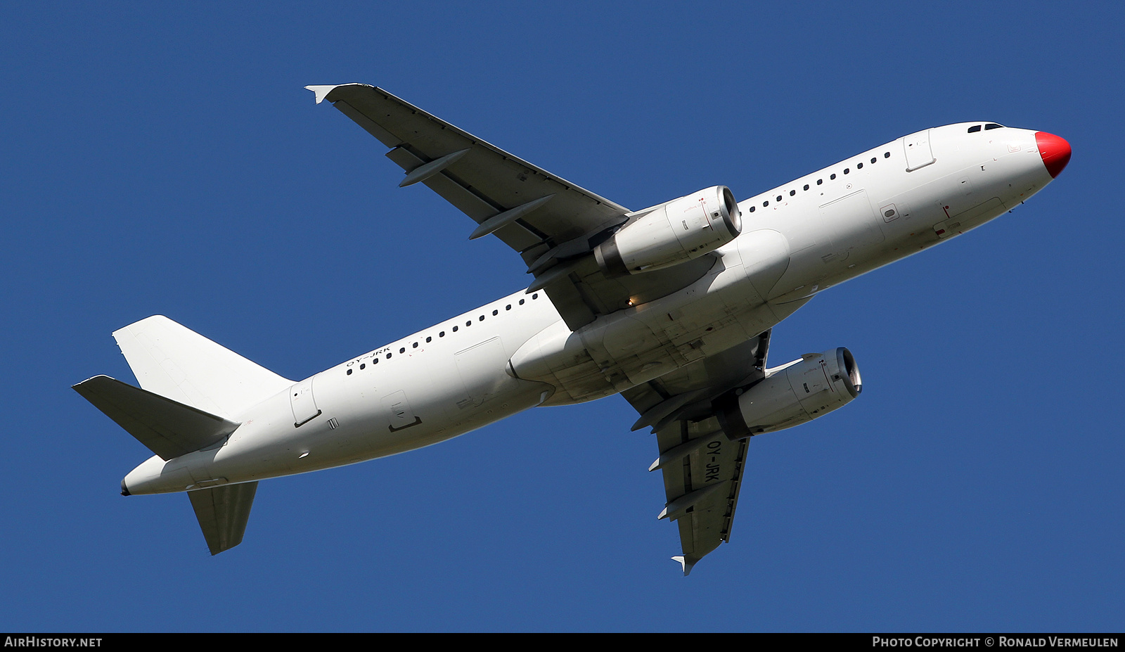 Aircraft Photo of OY-JRK | Airbus A320-231 | Danish Air Transport - DAT | AirHistory.net #811860