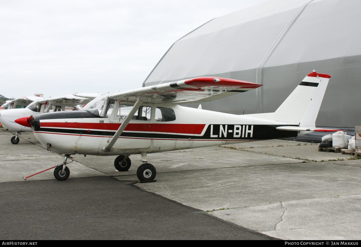 Aircraft Photo of LN-BIH | Cessna 172B | AirHistory.net #811891