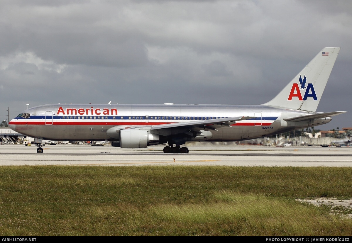 Aircraft Photo of N324AA | Boeing 767-223(ER) | American Airlines | AirHistory.net #811937