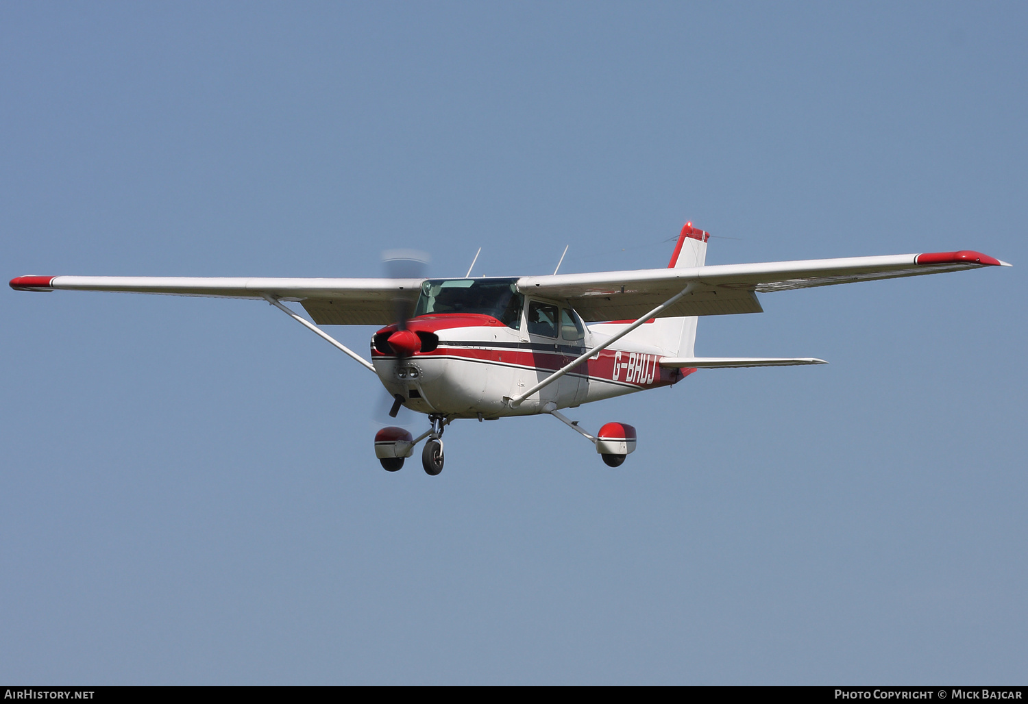 Aircraft Photo of G-BHUJ | Cessna 172N Skyhawk | AirHistory.net #811980