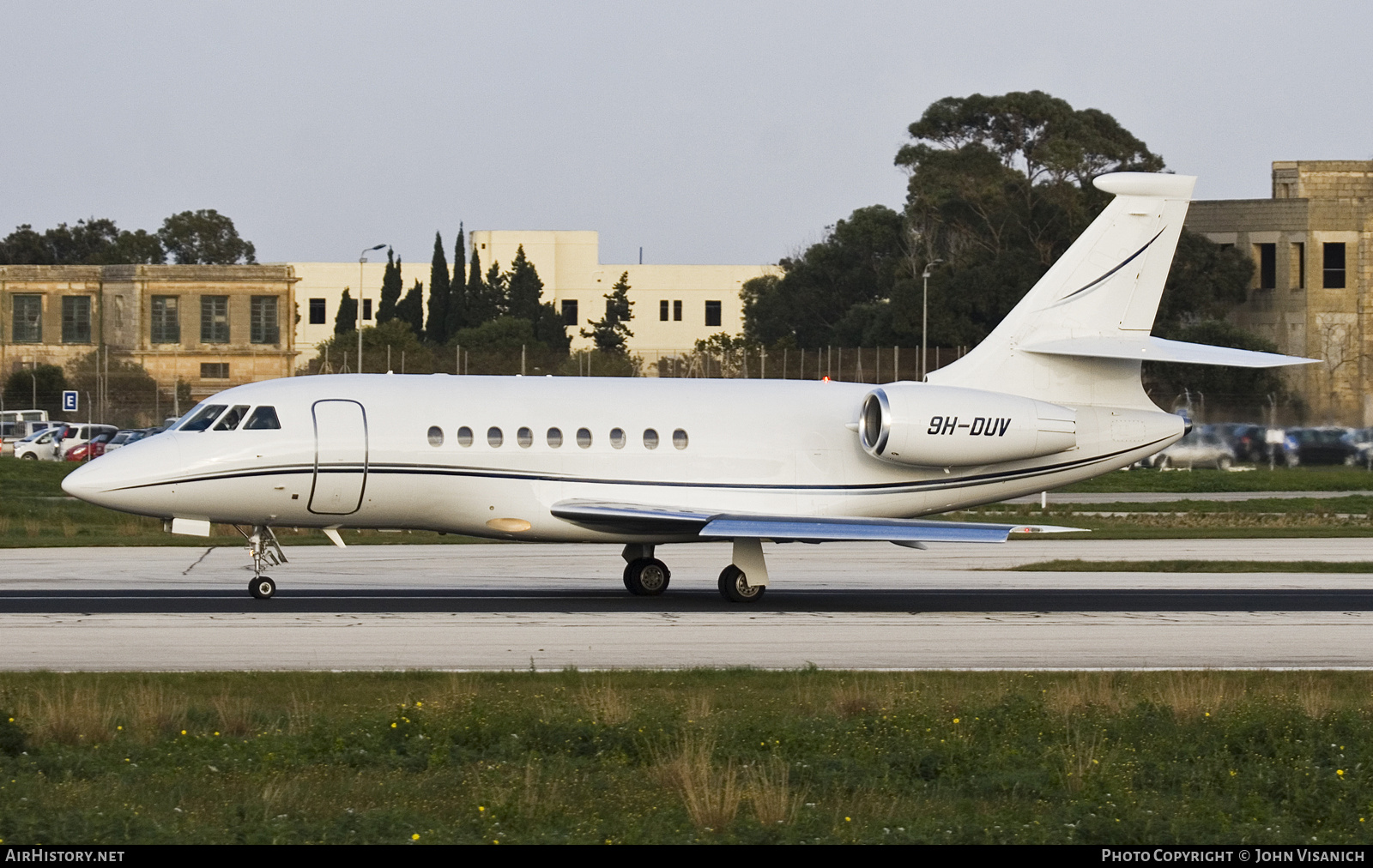 Aircraft Photo of 9H-DUV | Dassault Falcon 2000EX | AirHistory.net #812055