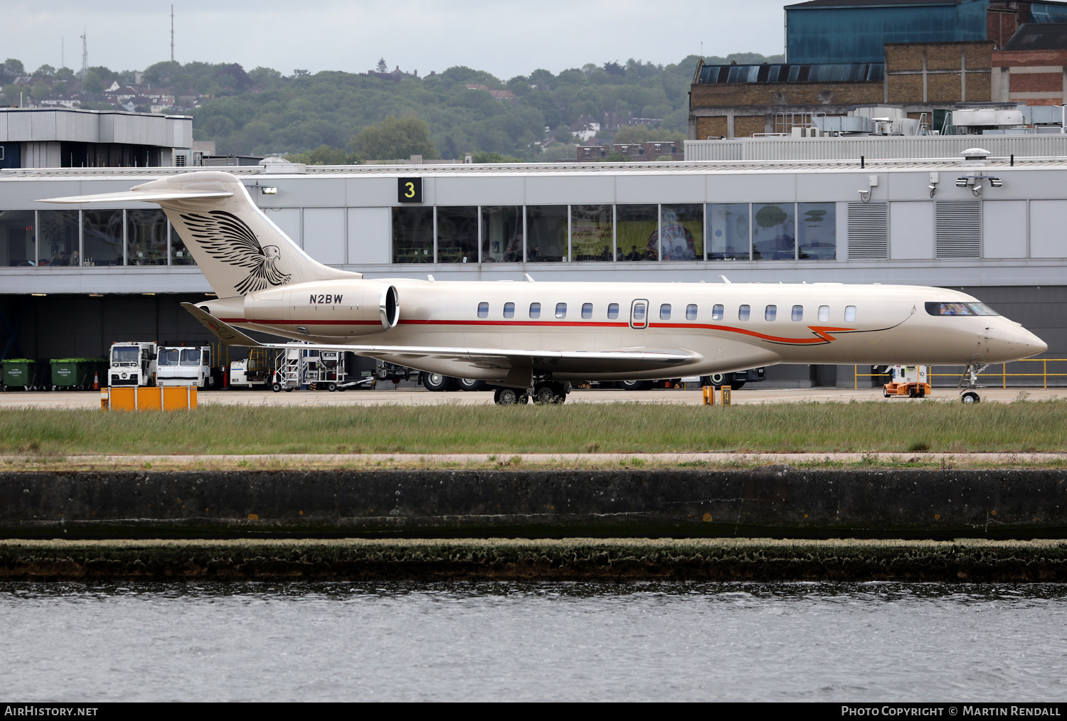 Aircraft Photo of N2BW | Bombardier Global 7500 (BD-700-2A12) | YOLO Global | AirHistory.net #812155