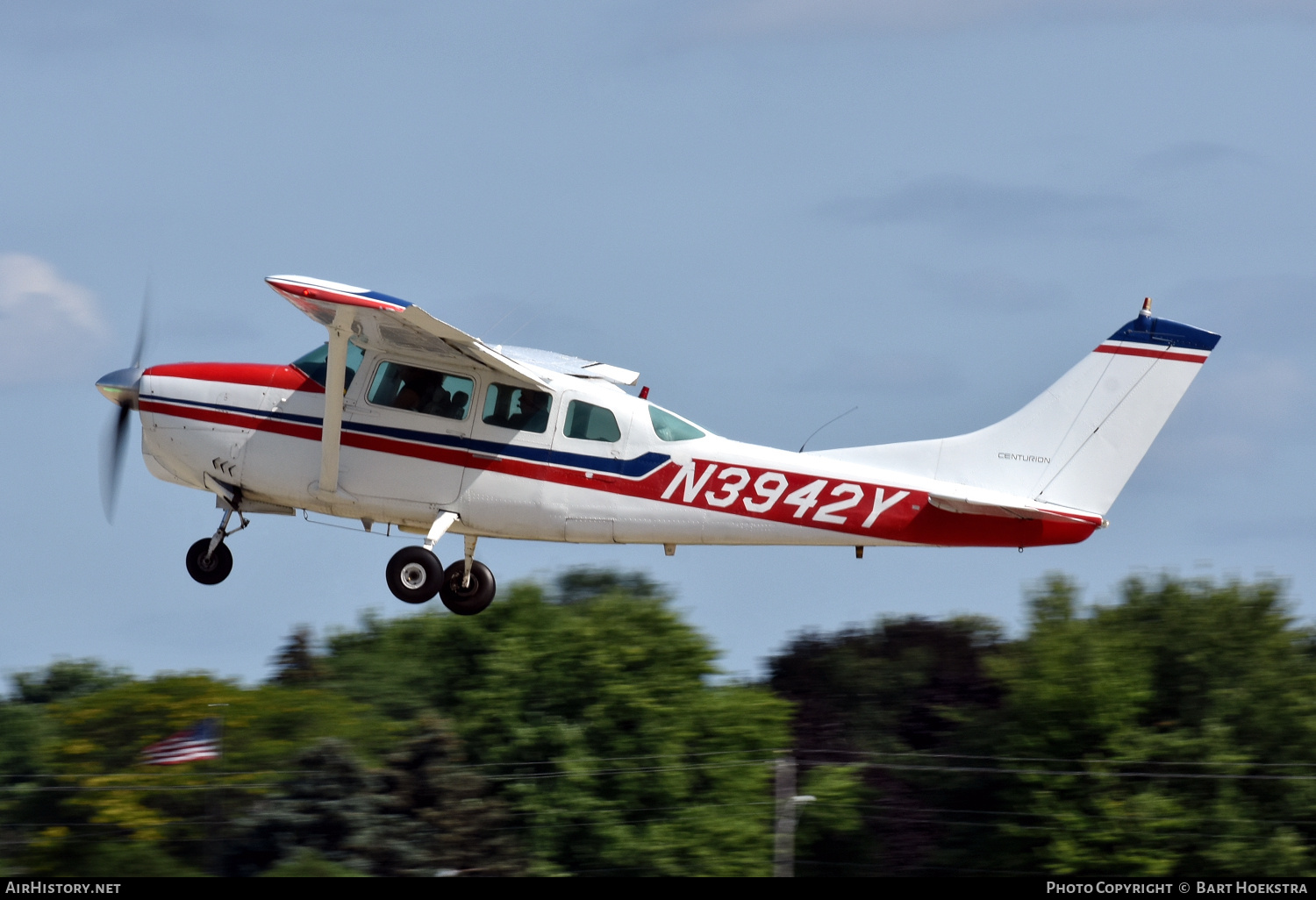 Aircraft Photo of N3942Y | Cessna 210D Centurion | AirHistory.net #812175