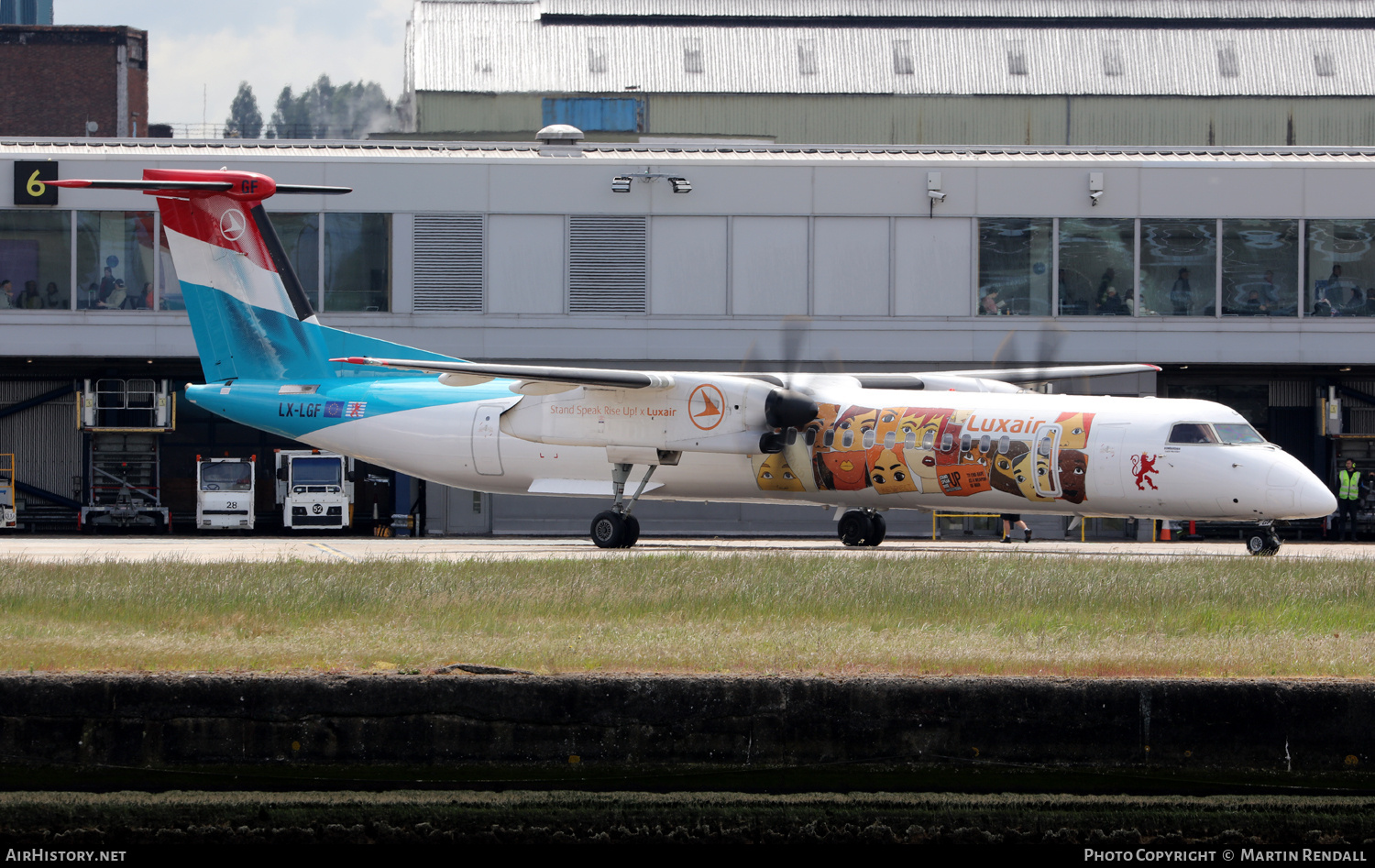 Aircraft Photo of LX-LGF | Bombardier DHC-8-402 Dash 8 | Luxair | AirHistory.net #812176