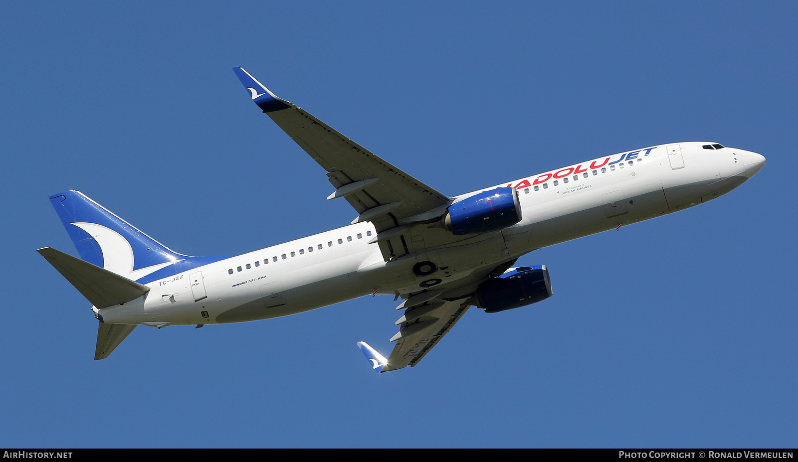 Aircraft Photo of TC-JZZ | Boeing 737-800 | AnadoluJet | AirHistory.net #812226
