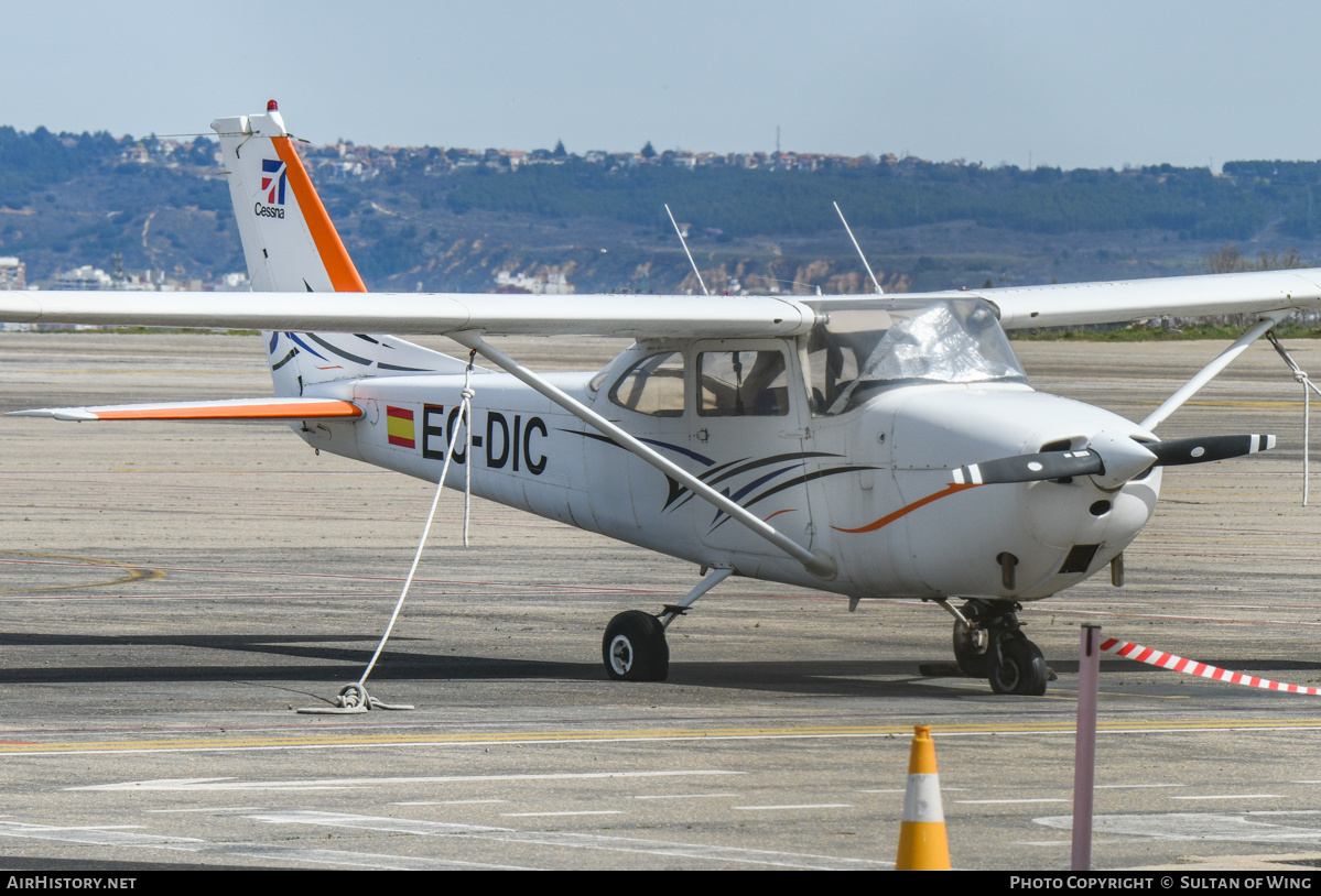 Aircraft Photo of EC-DIC | Reims F172H Skyhawk | AirHistory.net #812279