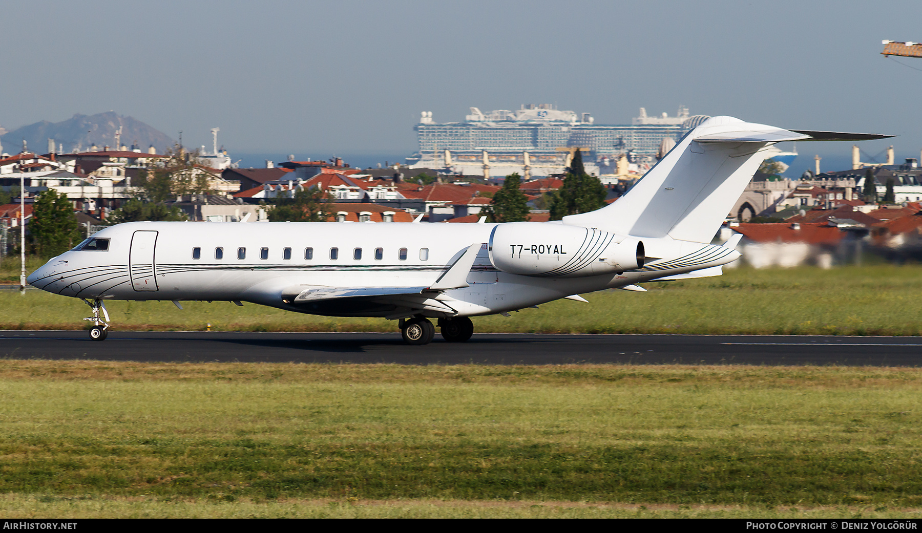 Aircraft Photo of T7-ROYAL | Bombardier Global 5000 (BD-700-1A11) | AirHistory.net #812347