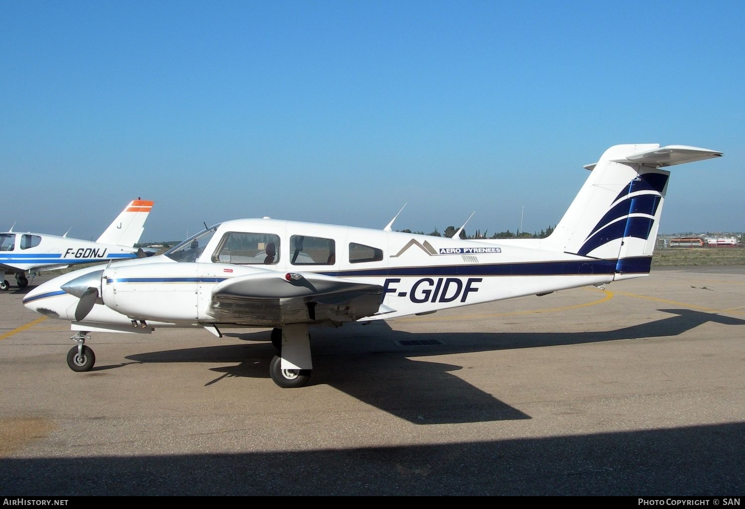 Aircraft Photo of F-GIDF | Piper PA-44-180 Seminole | Aero Pyrenees | AirHistory.net #812401