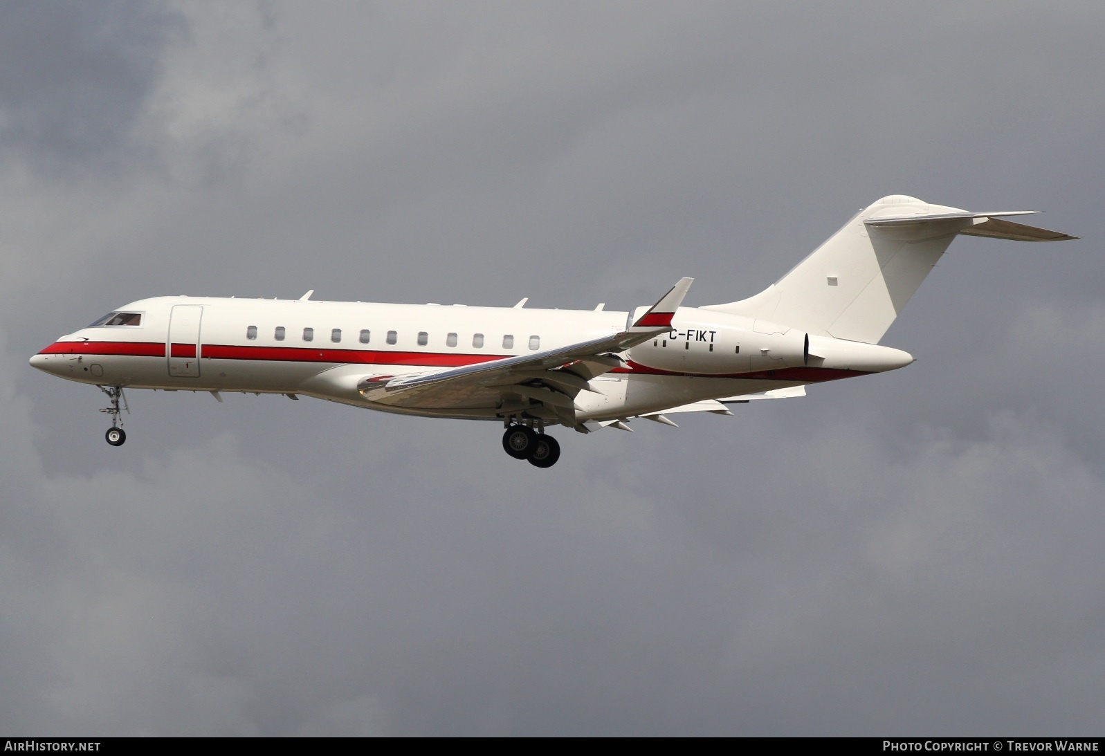 Aircraft Photo of C-FIKT | Bombardier Global 5000 (BD-700-1A11) | AirHistory.net #812422