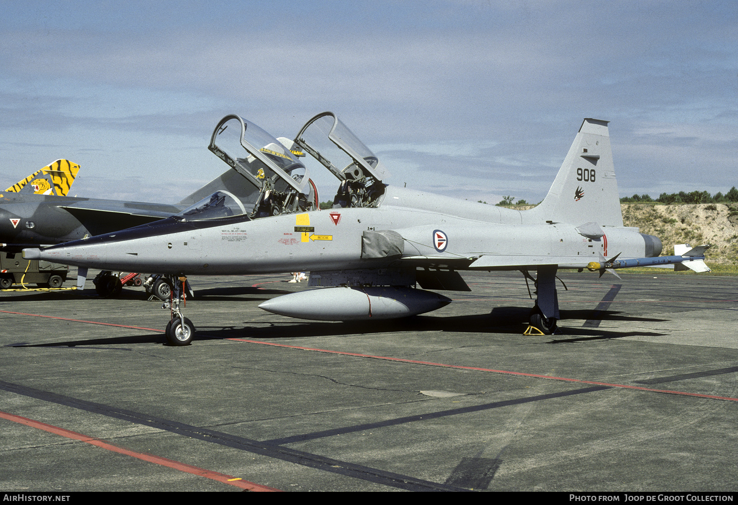 Aircraft Photo of 908 | Northrop F-5B Freedom Fighter | Norway - Air Force | AirHistory.net #812423