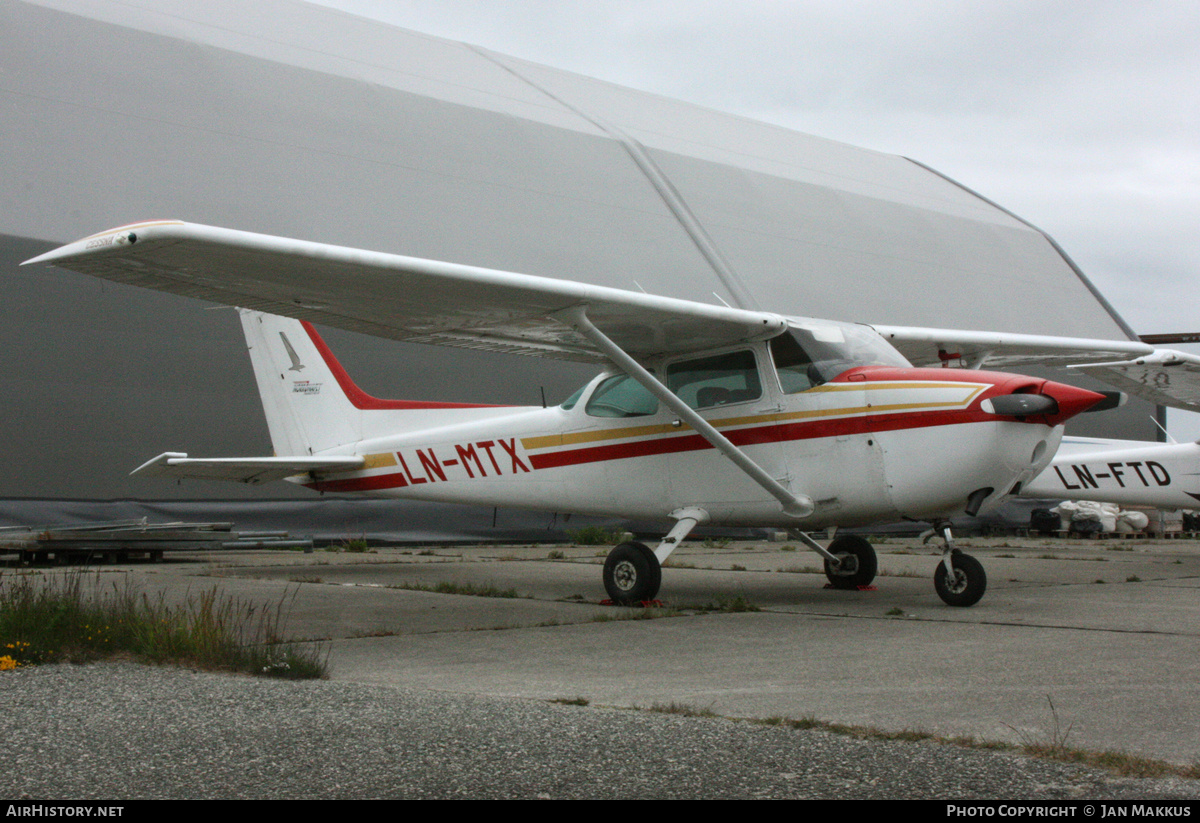 Aircraft Photo of LN-MTX | Cessna 172P | AirHistory.net #812582
