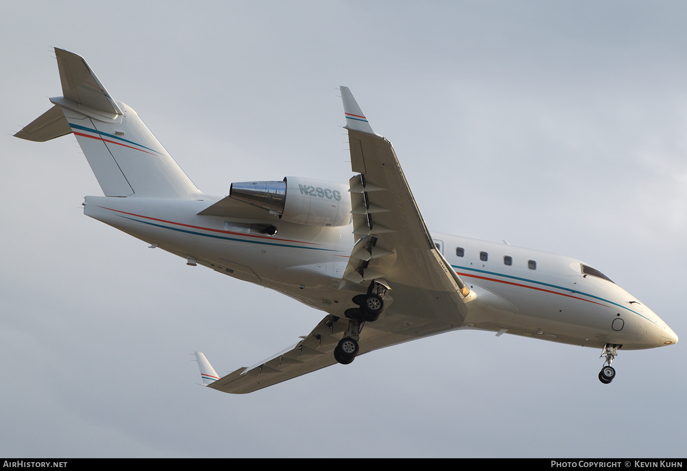 Aircraft Photo of N29CG | Bombardier Challenger 604 (CL-600-2B16) | AirHistory.net #812761