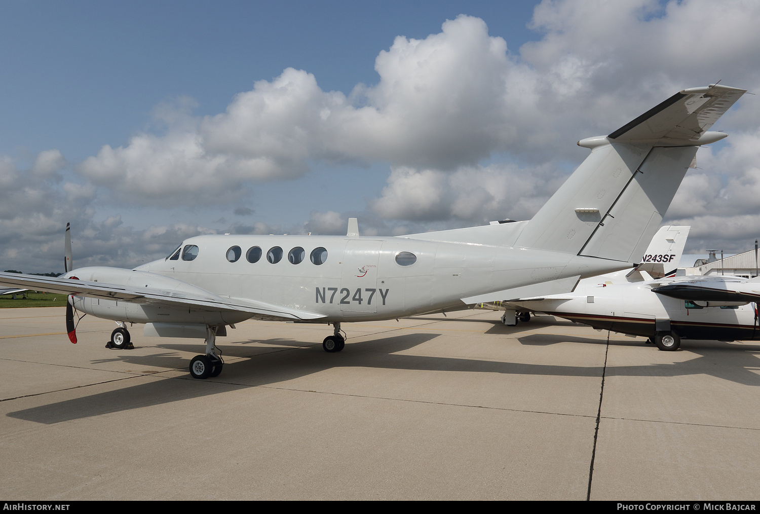 Aircraft Photo of N7247Y | Beech A200CT Super King Air | AirHistory.net #812814