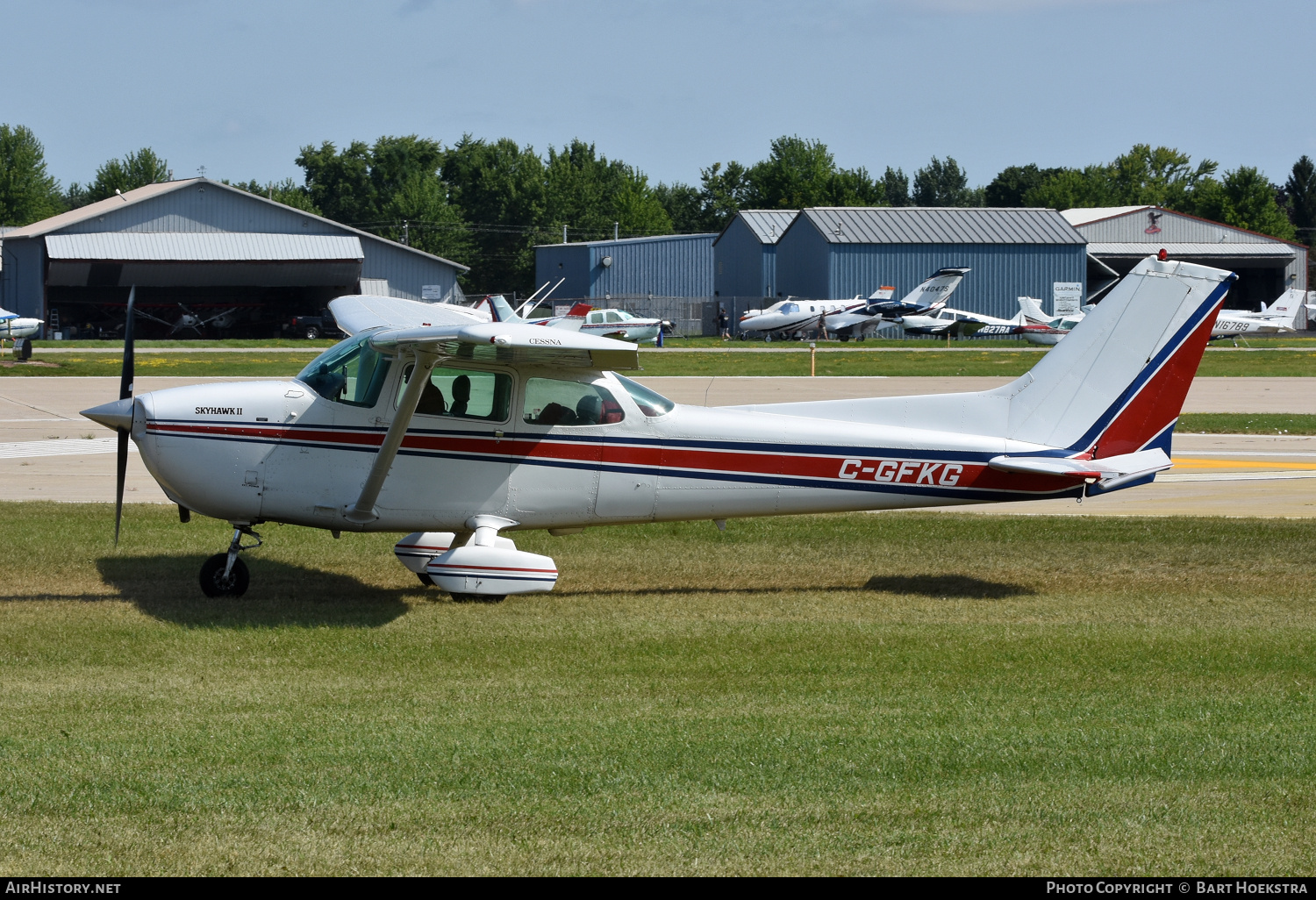 Aircraft Photo of C-GFKG | Cessna 172N Skyhawk II | AirHistory.net #812827