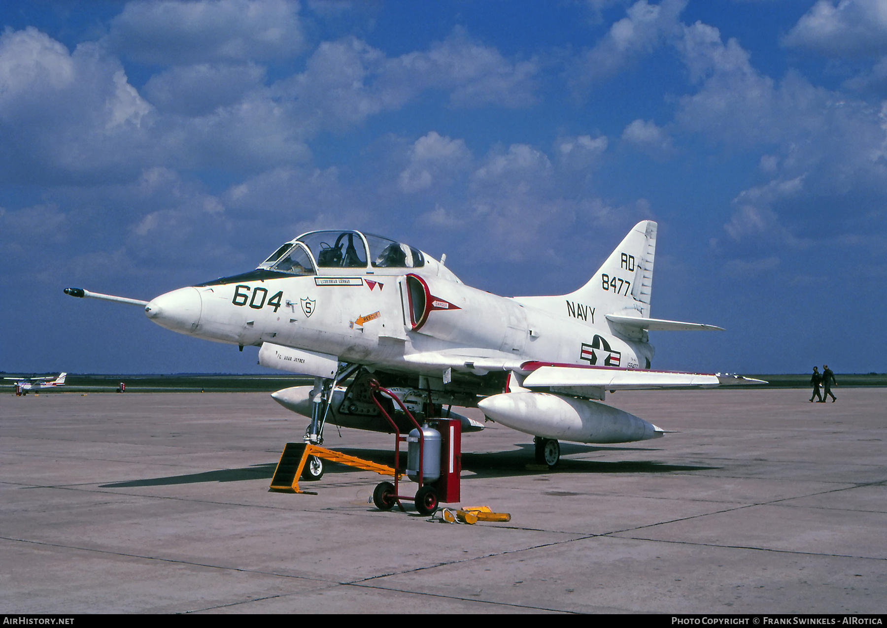 Aircraft Photo of 158477 / 8477 | McDonnell Douglas TA-4J Skyhawk | USA - Navy | AirHistory.net #812846