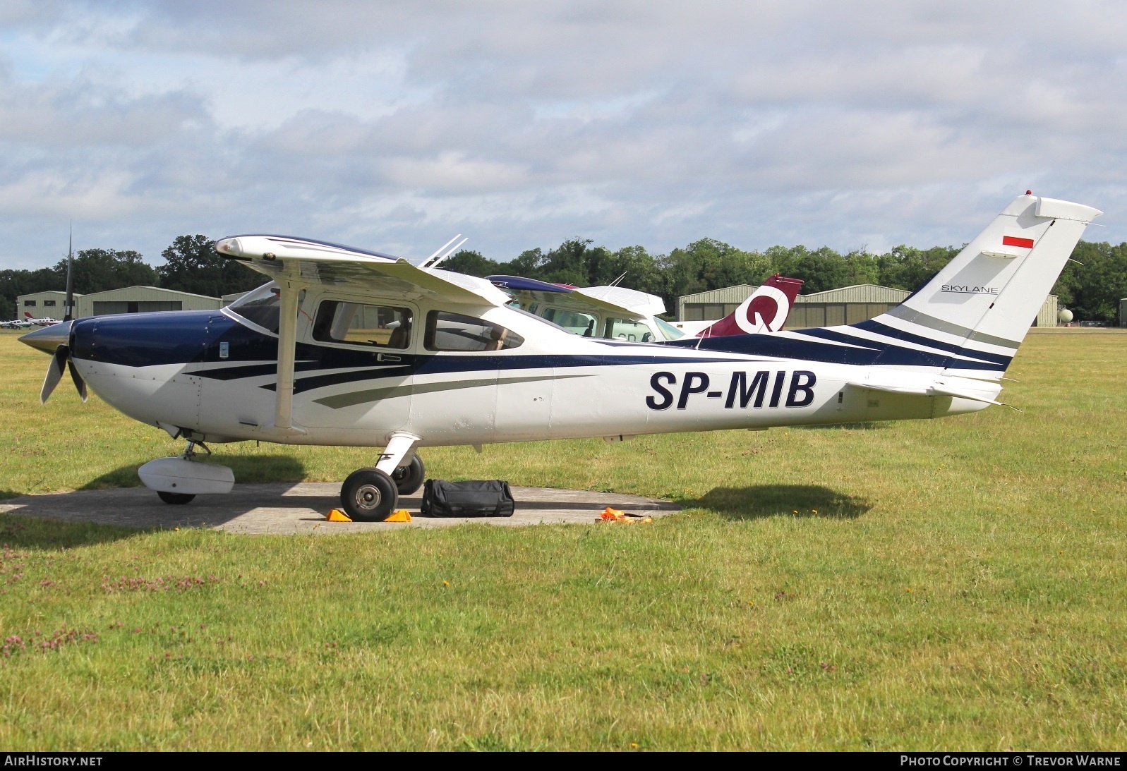 Aircraft Photo of SP-MIB | Cessna 182T Skylane | AirHistory.net #812874