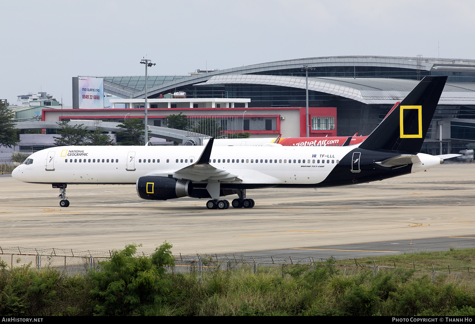 Aircraft Photo of TF-LLL | Boeing 757-256 | National Geographic | AirHistory.net #812907