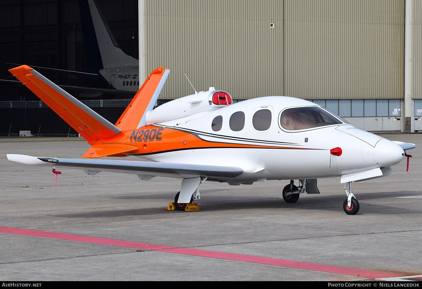 Aircraft Photo of N29DE | Cirrus SF-50 Vision | AirHistory.net #813079