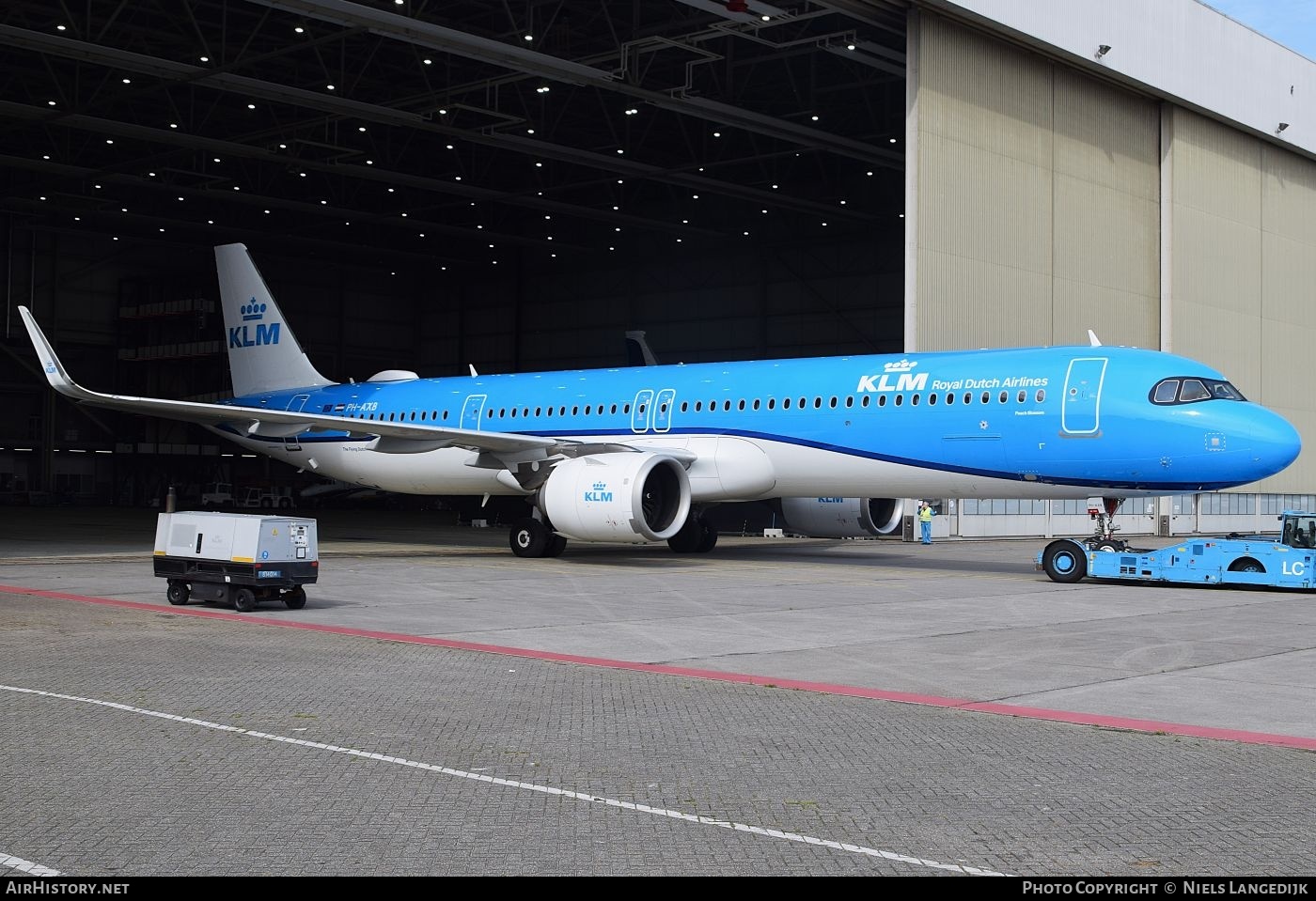Aircraft Photo of PH-AXB | Airbus A321-252NX | KLM - Royal Dutch Airlines | AirHistory.net #813148