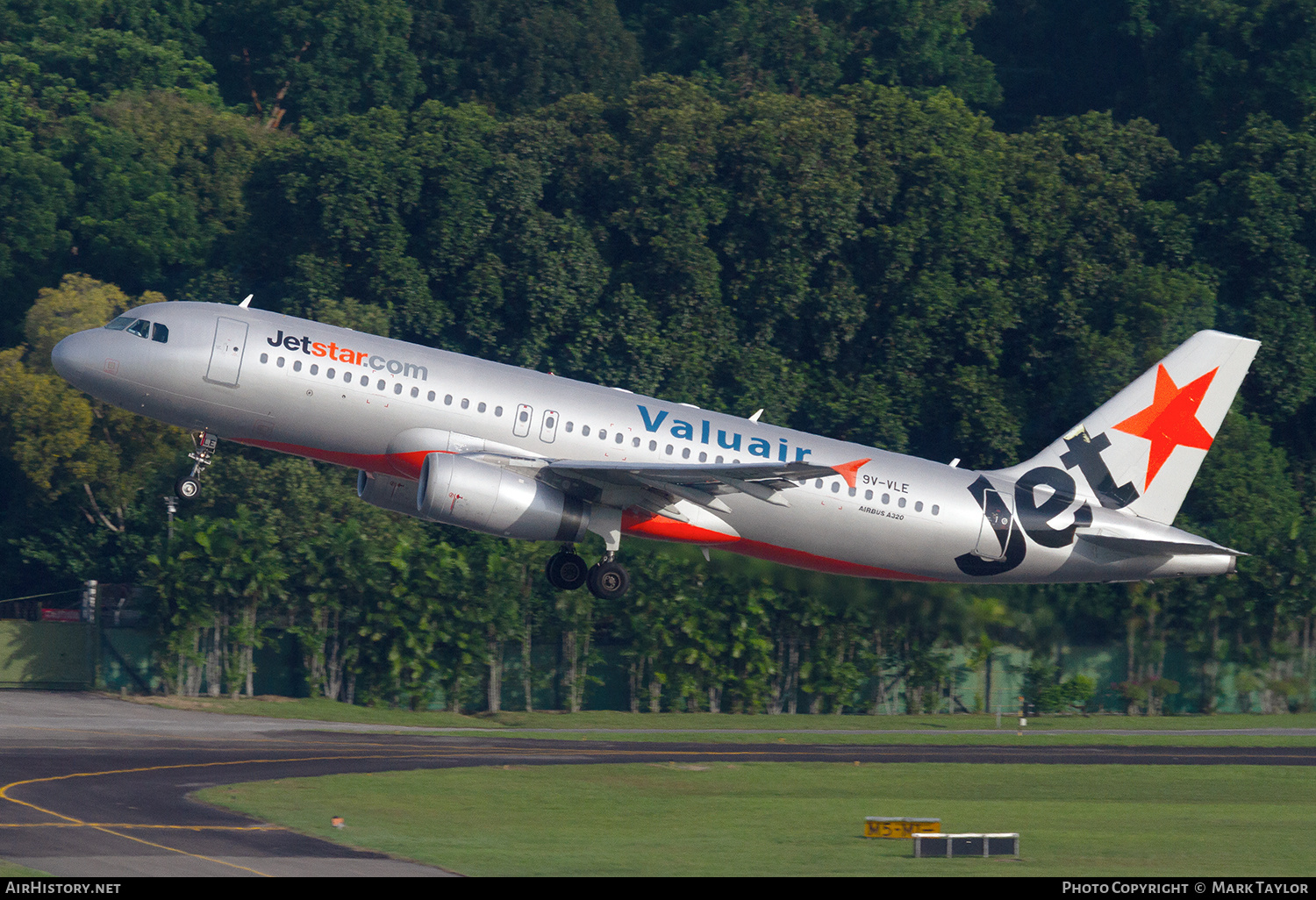 Aircraft Photo of 9V-VLE | Airbus A320-232 | Jetstar Airways | AirHistory.net #813202