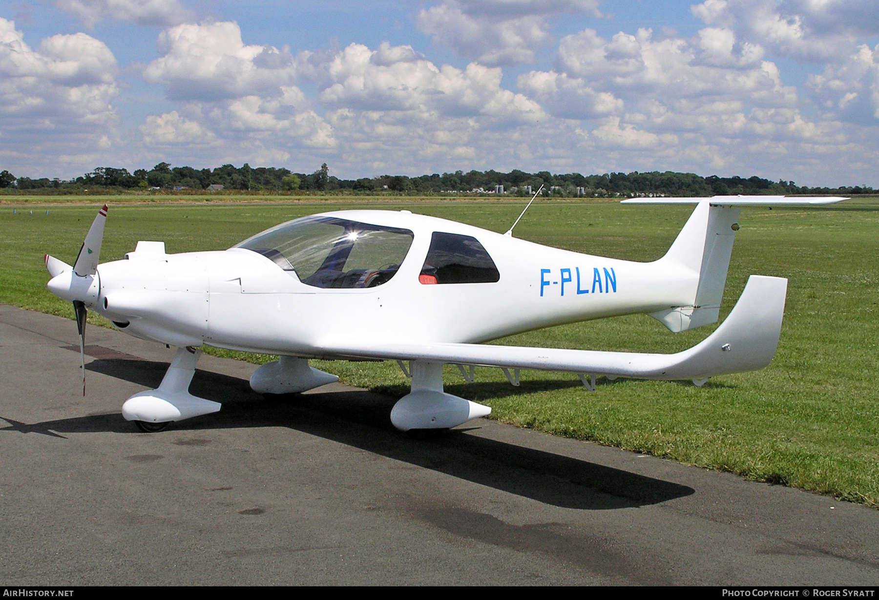 Aircraft Photo of F-PLAN | DynAero MCR-4S 2002 | AirHistory.net #813291