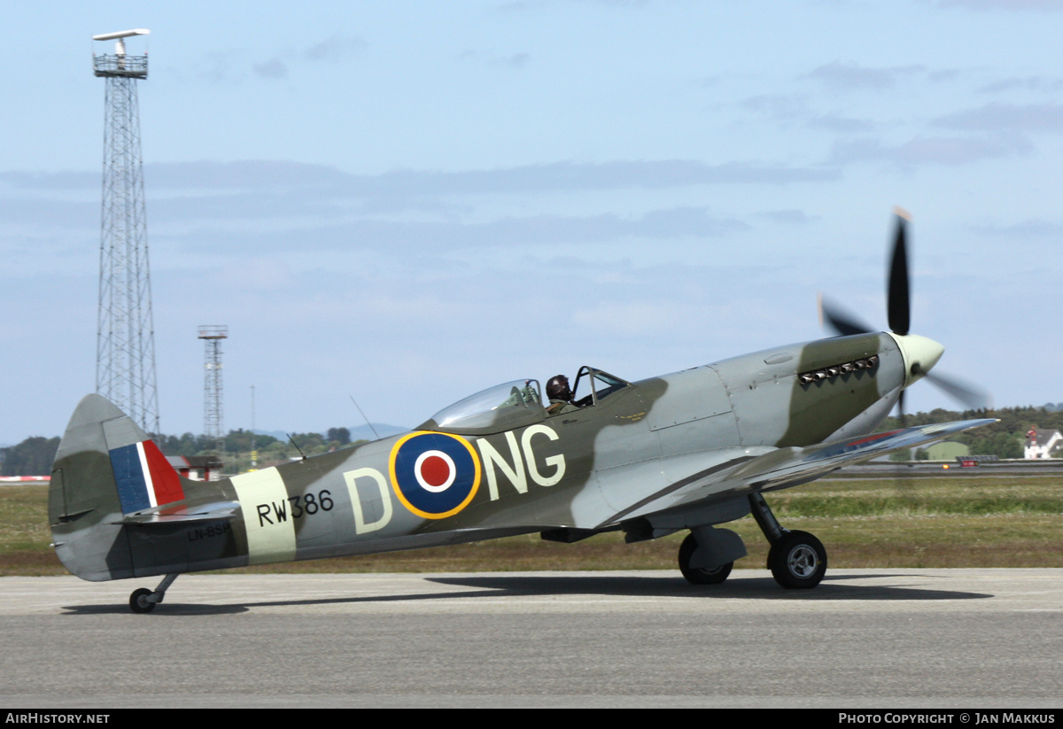 Aircraft Photo of LN-BSP / RW386 | Supermarine 361 Spitfire LF16E | UK - Air Force | AirHistory.net #813368