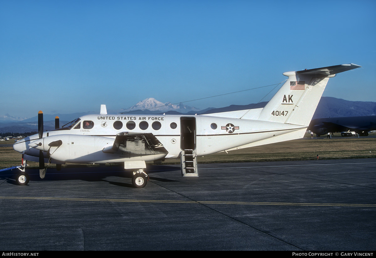 Aircraft Photo of 84-0147 / 40147 | Beech C-12F Huron (B200C) | USA - Air Force | AirHistory.net #813395