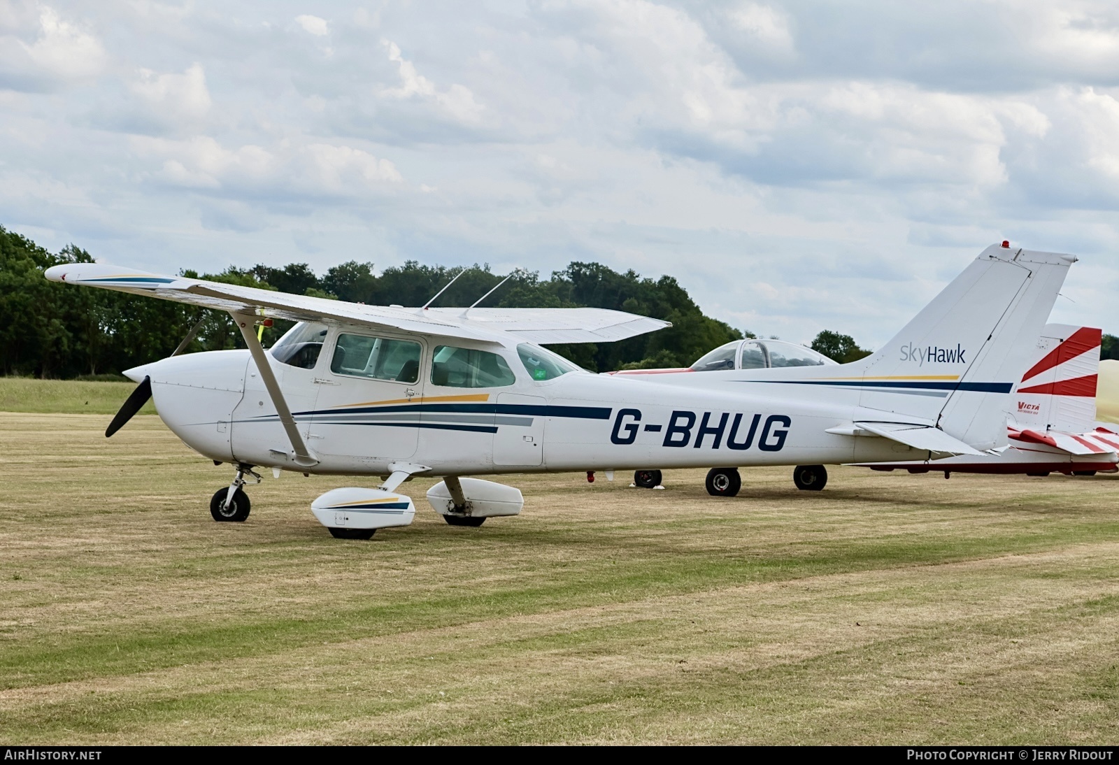 Aircraft Photo of G-BHUG | Cessna 172N Skyhawk 100 | AirHistory.net #813396