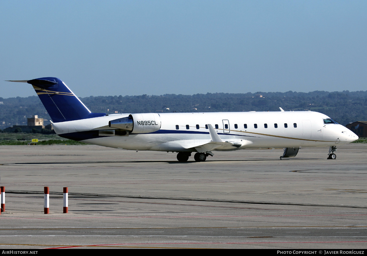 Aircraft Photo of N895CL | Bombardier Challenger 850 (CRJ-200SE/CL-600-2B19) | AirHistory.net #813418