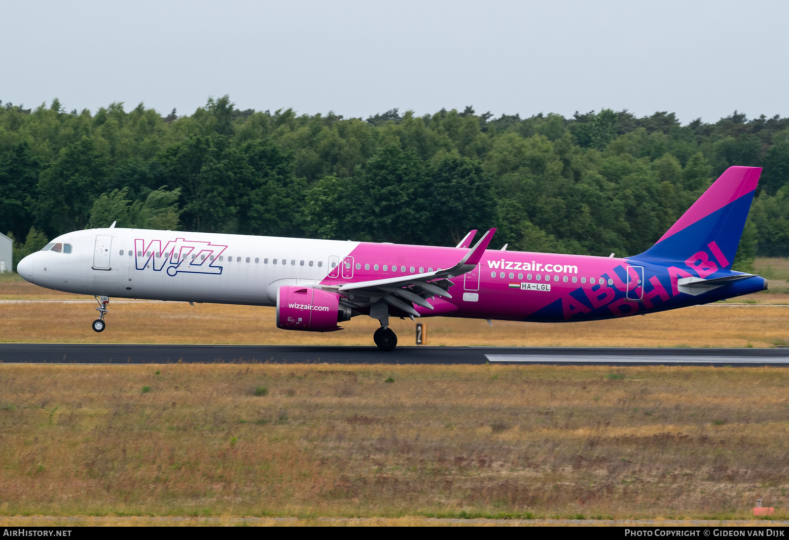Aircraft Photo of HA-LGL | Airbus A321-271NX | Wizz Air Abu Dhabi | AirHistory.net #813429