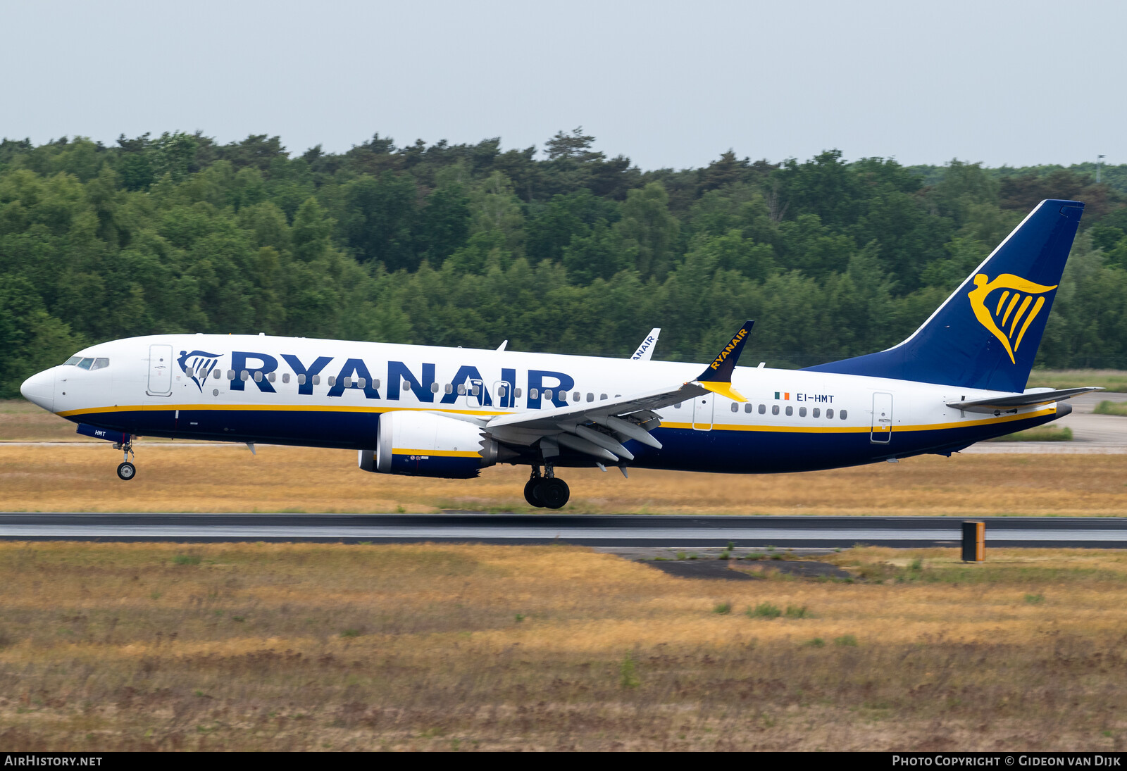 Aircraft Photo of EI-HMT | Boeing 737-8200 Max 200 | Ryanair | AirHistory.net #813433
