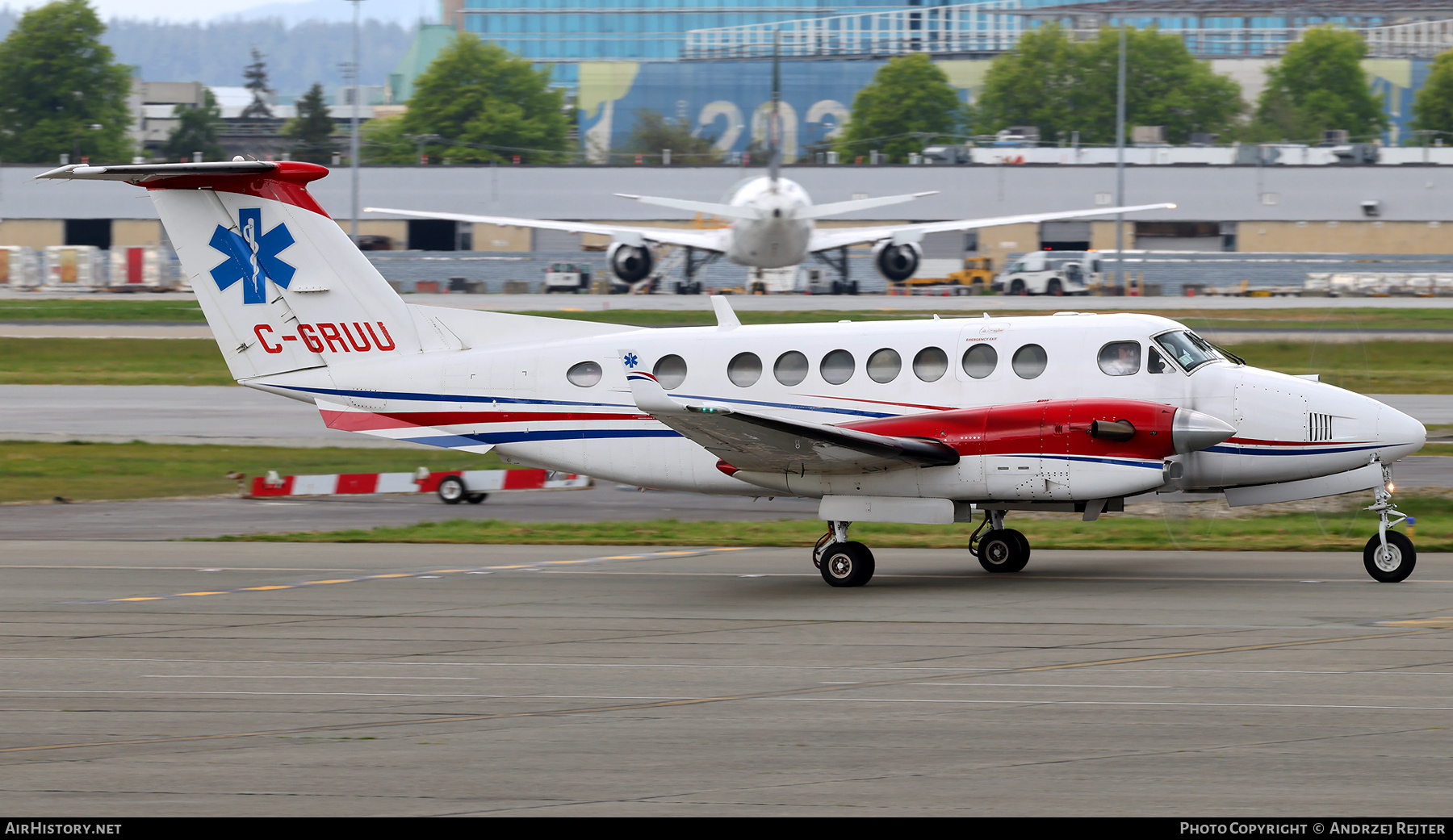 Aircraft Photo of C-GRUU | Raytheon 350 King Air (B300) | AirHistory.net #813447