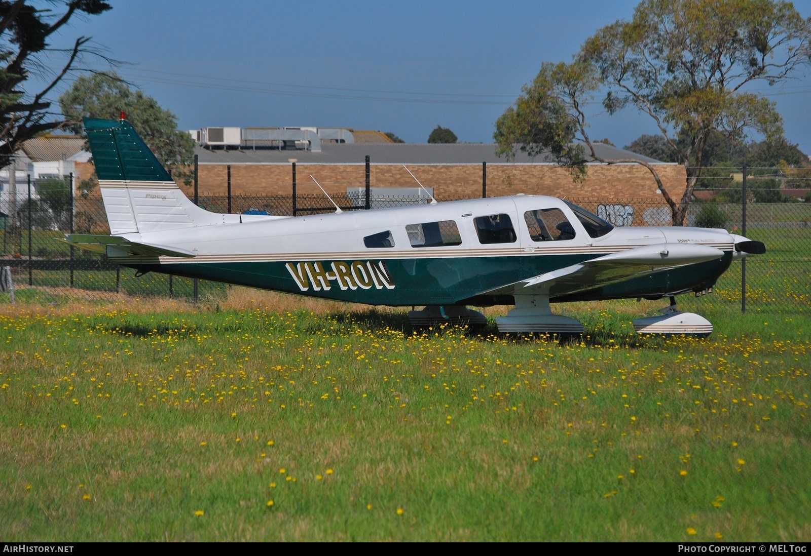 Aircraft Photo of VH-RON | Piper PA-32-300 Cherokee Six 300 | AirHistory.net #813491