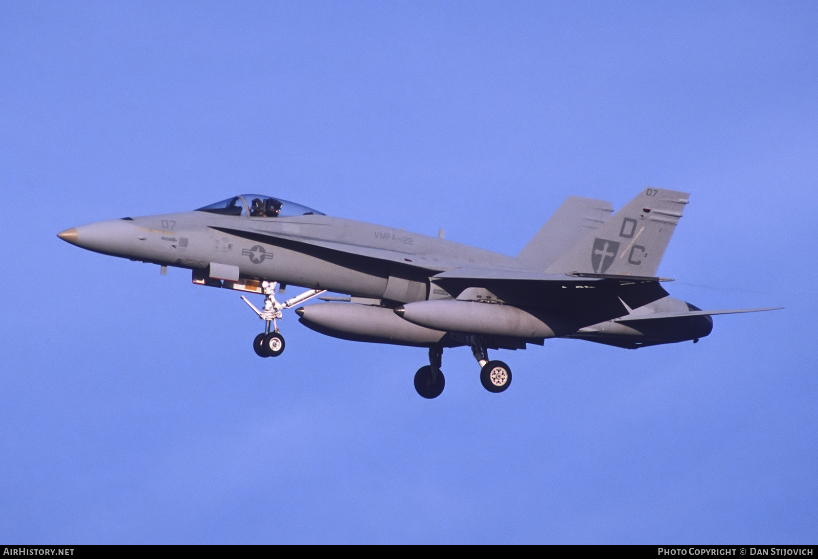 Aircraft Photo of 162460 | McDonnell Douglas F/A-18A Hornet | USA - Marines | AirHistory.net #813563