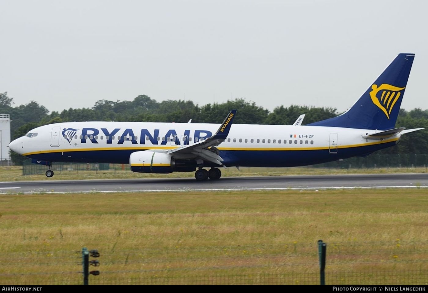Aircraft Photo of EI-FZF | Boeing 737-800 | Ryanair | AirHistory.net #813626