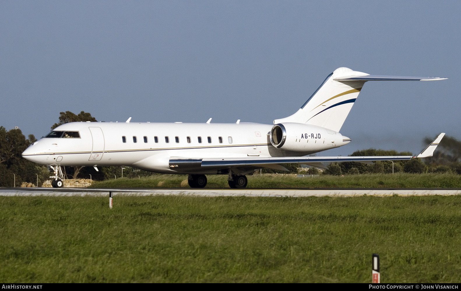 Aircraft Photo of A6-RJD | Bombardier Global 5000 (BD-700-1A11) | AirHistory.net #813747