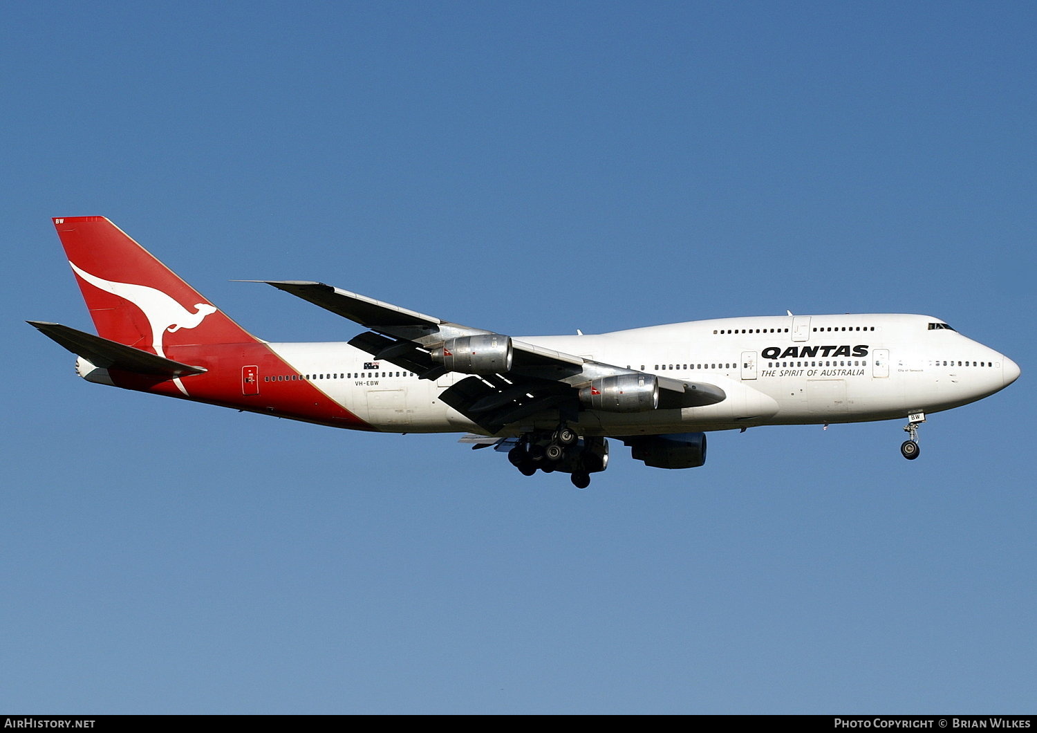 Aircraft Photo of VH-EBW | Boeing 747-338 | Qantas | AirHistory.net #813771